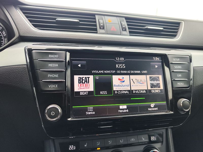 Škoda Superb 2.0 TDI/110kW Ambition Plus DS - fotka 16 z 33