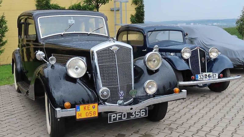 Pálavský Oldtimer přilákal na Břeclavsko desítky elegantnch veteránů.