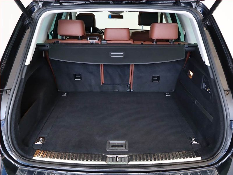 Volkswagen Touareg (2015) 3.0 TDI - fotka 12 z 21