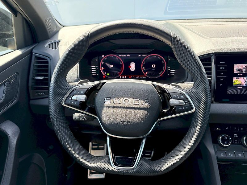 Škoda Karoq (2025) DSG 1.5 TSI / 110 kW / SPORTLI - fotka 6 z 33