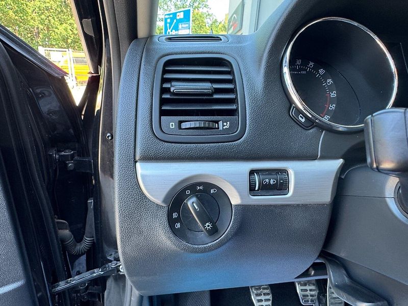 Škoda Yeti (2014) 2.0 TDi  4x4 - fotka 21 z 29