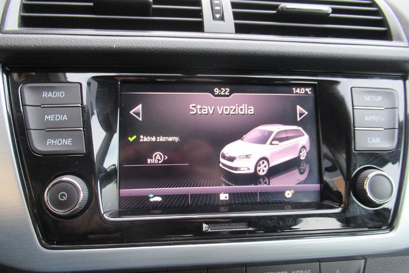 Škoda Fabia 1.0 TSi KLIMA VYHŘ. SEDADLA - fotka 13 z 25