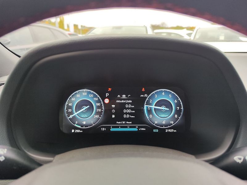 Hyundai i30 1.5 T-GDI/103kW N-Line DCT - fotka 15 z 34