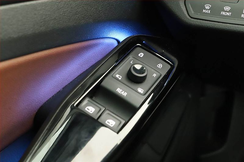 Volkswagen ID.4 (2020) Pro Perf. (82 kWh), SoH 90% - fotka 10 z 16