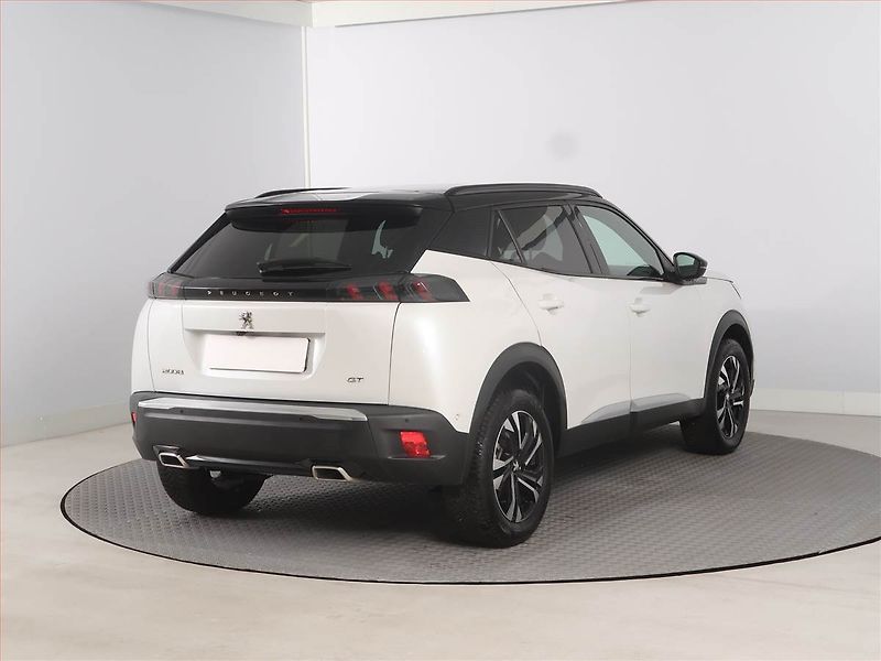 Peugeot 2008 (2022) GT 1.2 PureTech, Serv.kniha - fotka 5 z 12