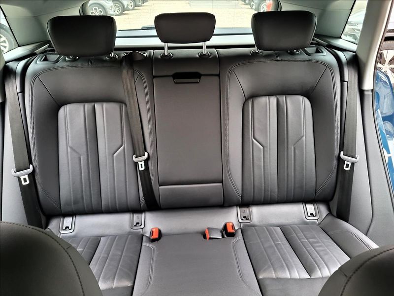 Audi e-tron 0,0 55,95KWH,4x4,SOH 90,6% - fotka 39 z 50