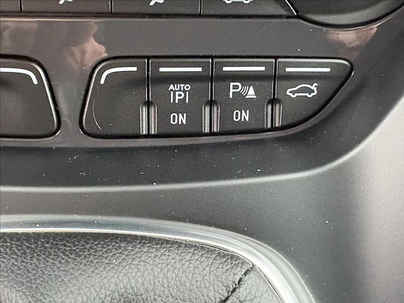 Ford Kuga 2,0 TDCi 120kW 4x4,Individual - fotka 15 z 41