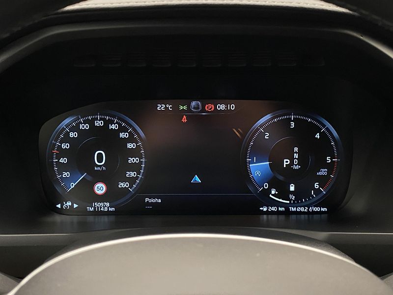 Volvo XC90 B5 AWD INSCRIPTION 7Míst - fotka 21 z 55