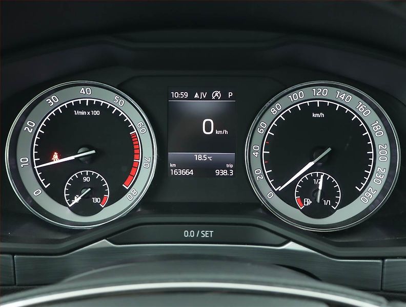 Škoda Superb (2021) 1.5 TSI, Automat, Serv.kniha - fotka 11 z 16
