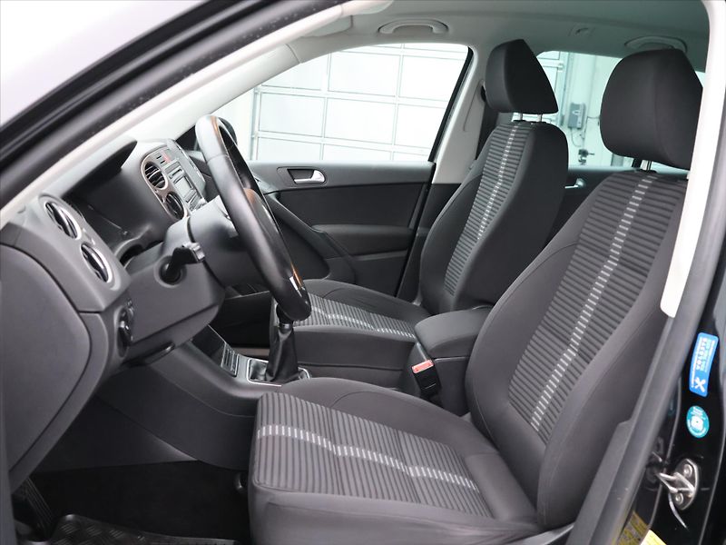 Volkswagen Tiguan 2,0 TDI Sport & Style Tažné - fotka 11 z 30