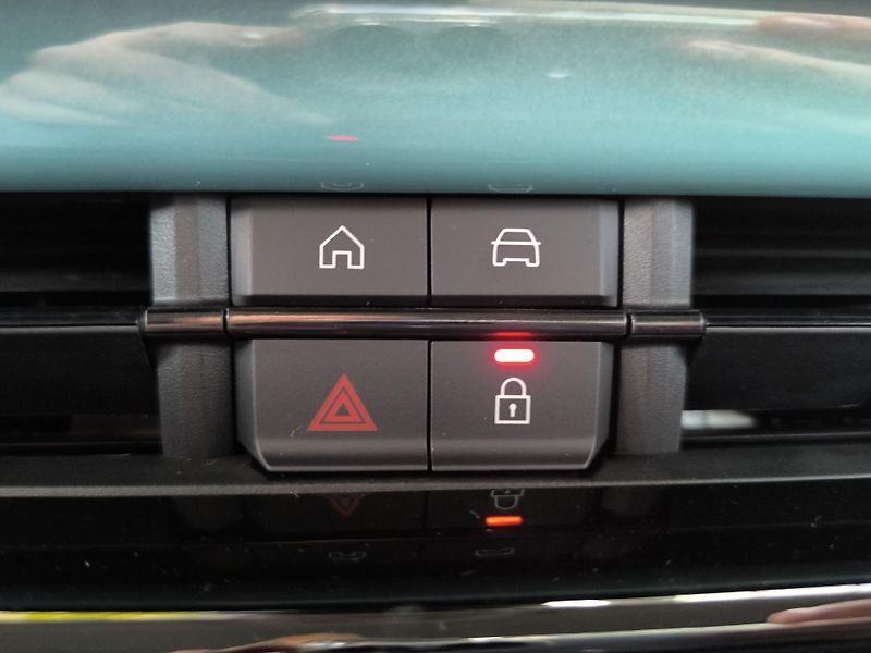Fiat 600 (2026) Icon BEV 54kWh 115kW/156k - fotka 19 z 35