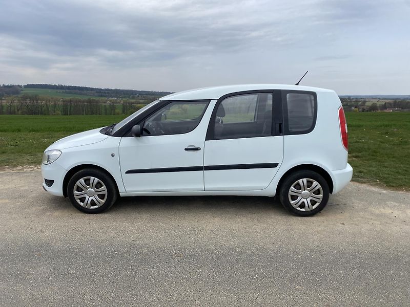 Škoda Roomster (2015) - fotka 8 z 15
