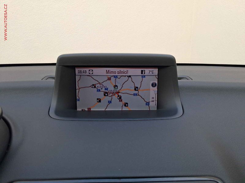Opel Meriva (2011) 1.4i, ČR, AC, tempo, park - fotka 16 z 17