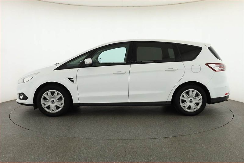 Ford S-MAX (2016) 2.0 TDCi, 4X4, Navi, Tempomat - fotka 3 z 15
