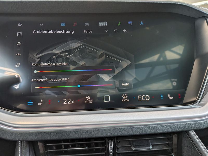 Volkswagen Touareg TDI 210kW R-Line HuD Pano NezT - fotka 21 z 24