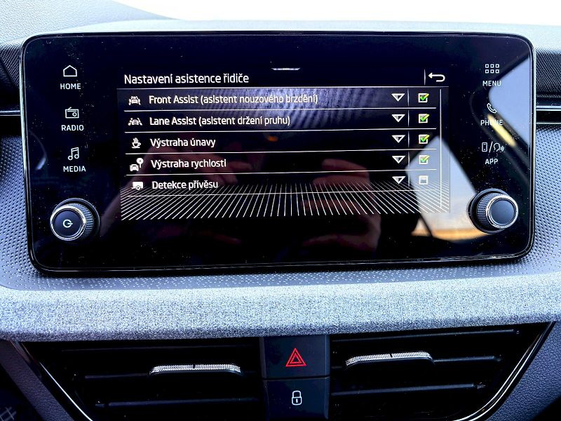 Škoda Scala (2025) 1.0 TSI / 85 kW / SELECTION - fotka 9 z 29