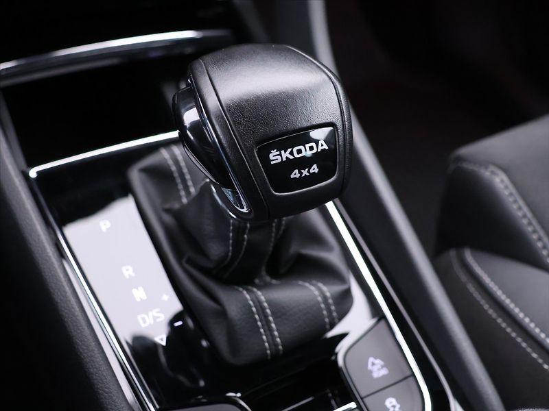 Škoda Kodiaq 2,0 TDI 147kW 4x4 CZ Sportline - fotka 34 z 44
