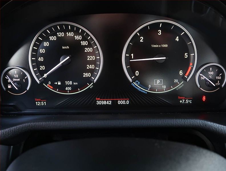 BMW X3 (2014) xDrive20d, 4X4, Automat, Navi - fotka 11 z 16