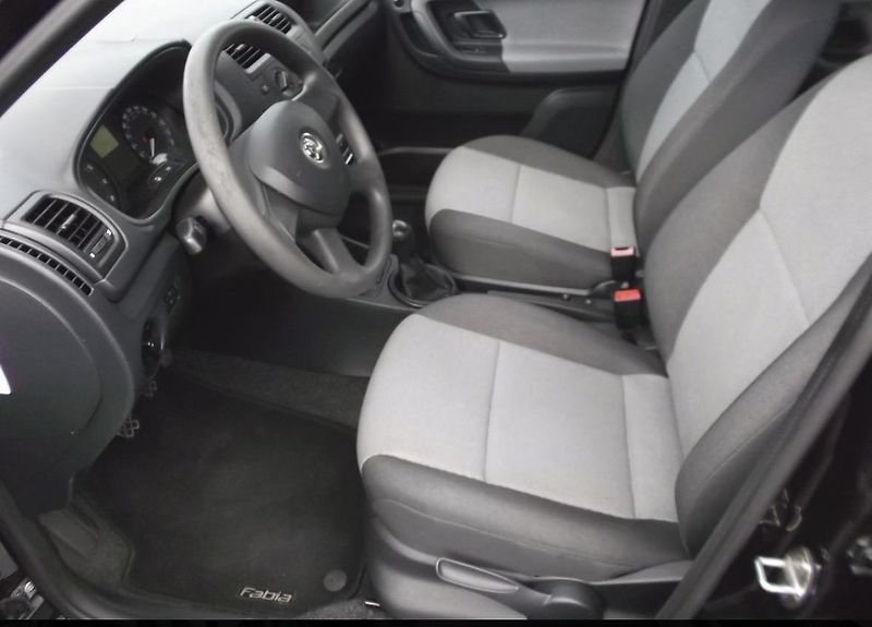 Škoda Fabia (2013) 1.2 i , 44kw - fotka 8 z 13