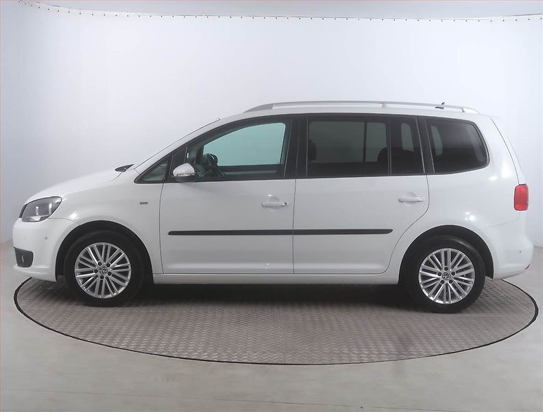 Volkswagen Touran (2014) Cross 1.6 TDI, Tempomat - fotka 3 z 15