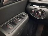 Volkswagen Sharan (2017) 2.0 TDI BMT, 4X4, 7 míst - náhled 17