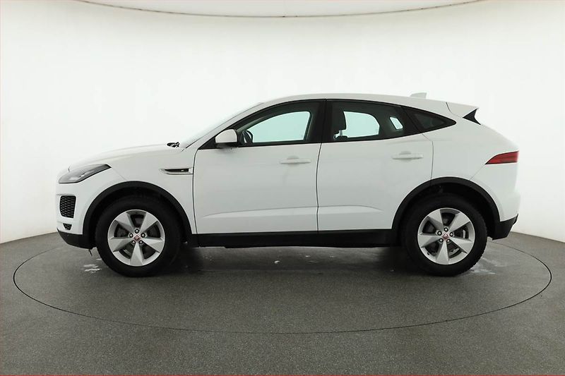 Jaguar E-Pace (2021) D150 AWD - fotka 3 z 20
