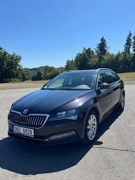 Škoda Superb (2023) 4x4 - fotka 1 z 21
