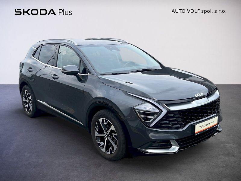 Kia Sportage (2022) Exclusive 1.6 GDI 110 kW 6°man - fotka 6 z 34