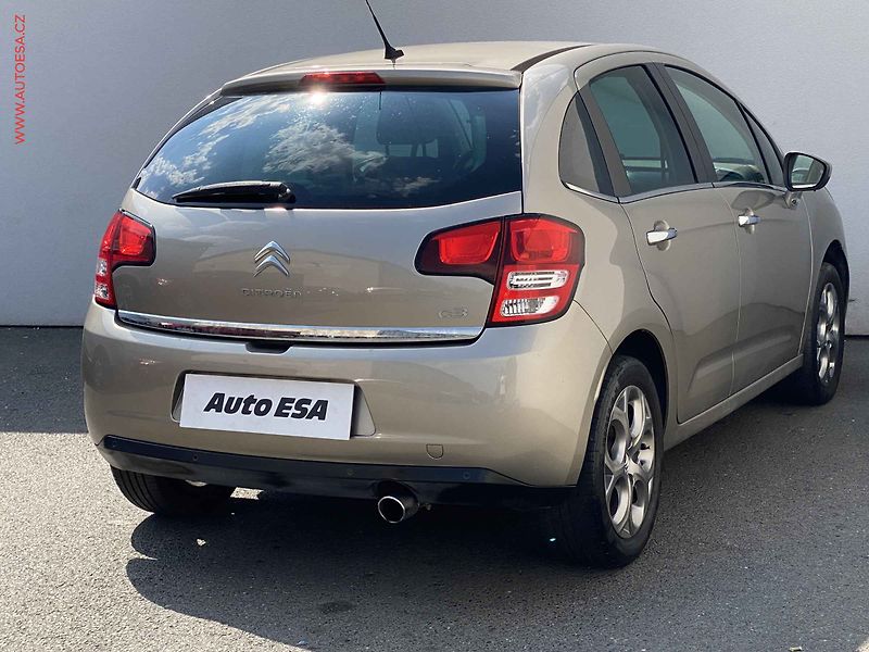 Citroën C3 (2011) 1.4i, ČR, AC, park. čidla, - fotka 4 z 17