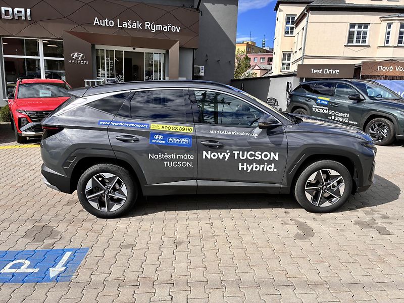Hyundai Tucson 1.6T-GDi HEV 158kW DCT PREMIUM - fotka 8 z 35