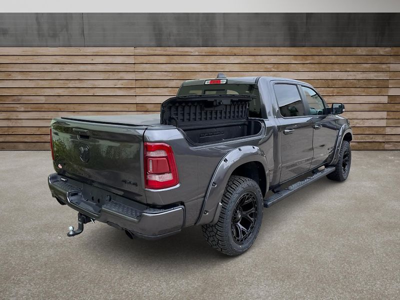 Dodge RAM (2022) +LARAMIE+VZDUCH+OFFROAD PAKET+ - fotka 3 z 23