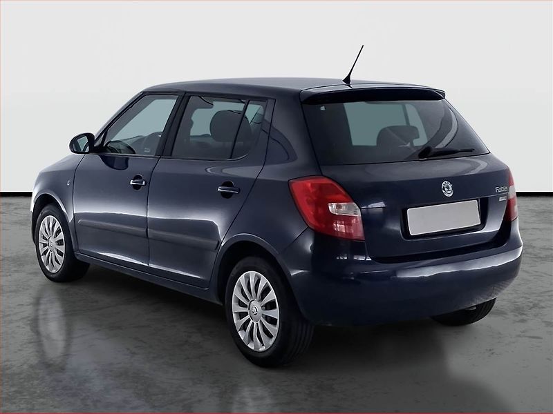 Škoda Fabia (2012) 1.2 12V, po STK, jezdí výborně - fotka 4 z 15