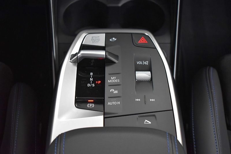 BMW Řada 2 218d ///MSPORT*ZÁRUKA*DPH*ČR 1 - fotka 26 z 48