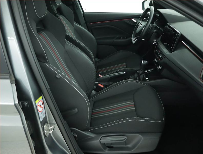 Škoda Kamiq (2024) Monte Carlo 1.5 TSI - fotka 9 z 17
