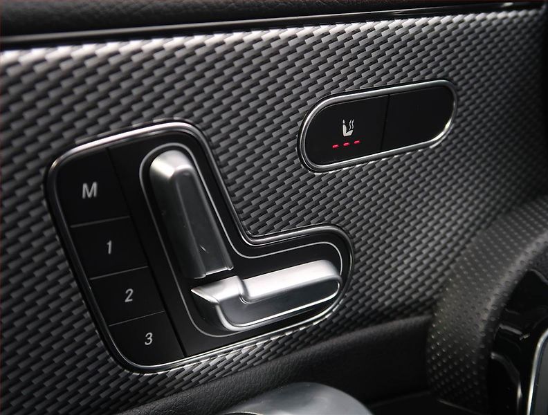 Mercedes-Benz CLA (2021) 200, 1.ČR,Navigace,plný servis - fotka 21 z 22