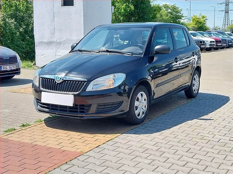 Škoda Fabia (2011) 1.2, Serv.kniha, Tažné - fotka 2 z 12