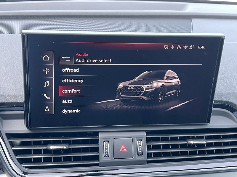 Audi Q5 (2025) S-Line 40 TDI 150 kW Quattro S - fotka 14 z 35