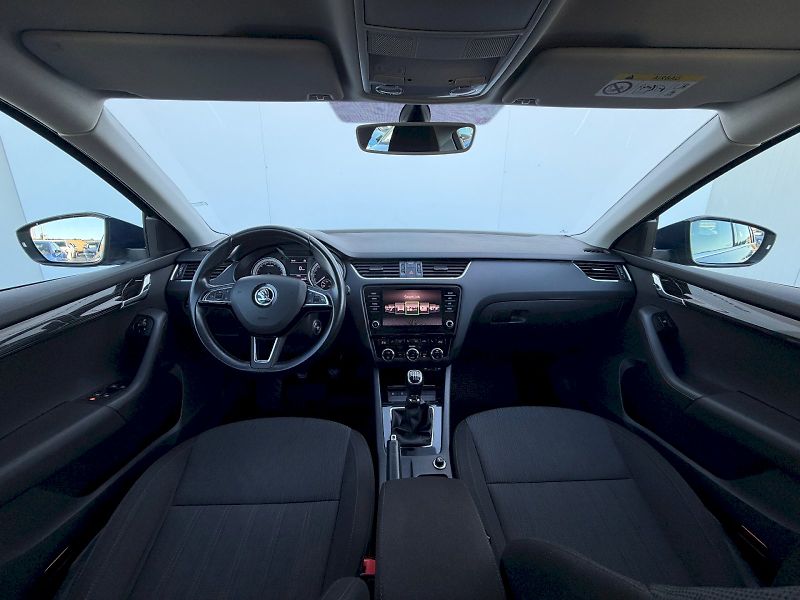 Škoda Octavia (2017) 2.0 TDI 110kW Style - fotka 9 z 35