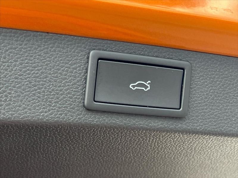 Škoda Karoq 1,5 TSi 110kW 7DSG SPORTLINE - fotka 26 z 34