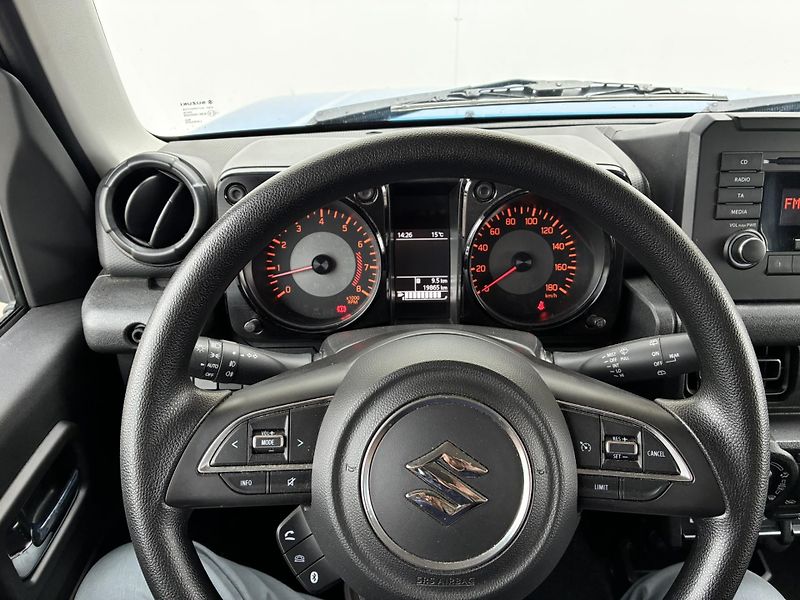 Suzuki Jimny 1.5 VVT 75kW Allgrip Premium T - fotka 13 z 20