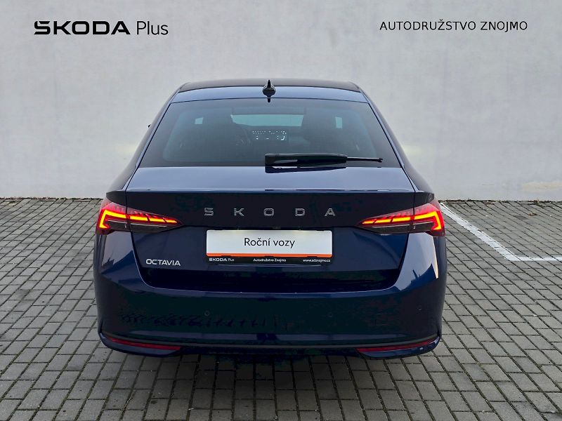 Škoda Octavia (2024) 1,5TSI 110KW Top Selection - fotka 36 z 36