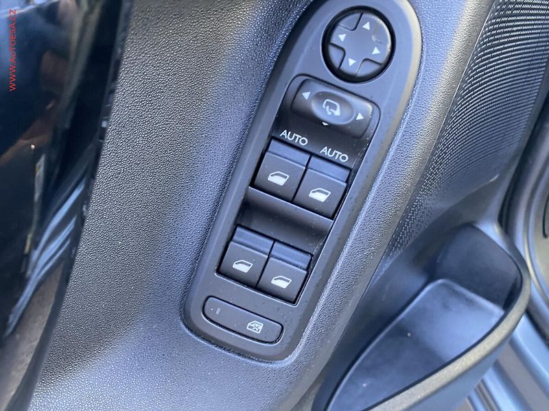 Citroën C3 (2015) 1.0i, Selection, +kola - fotka 13 z 15