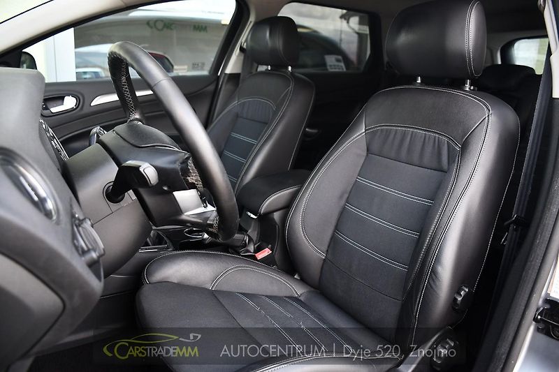 Ford Mondeo 2.0TDCi NAVI PDC - fotka 11 z 44