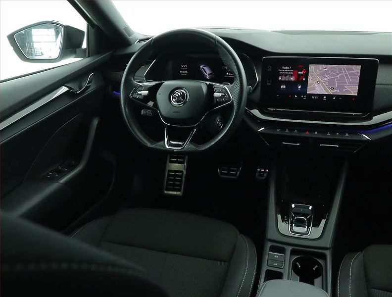 Škoda Octavia (2024) Sportline 2.0 TDI - fotka 7 z 17