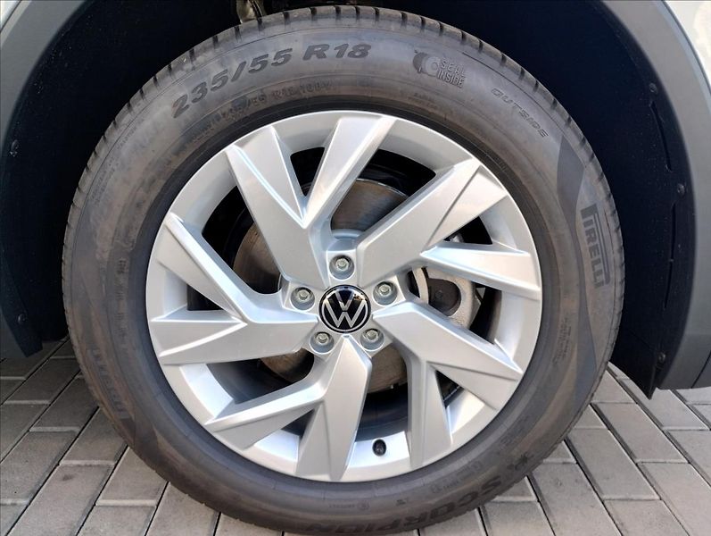 Volkswagen Tiguan Allspace (2023) 2,0 TDI 110kW 4M 7DSG  Life - fotka 17 z 23