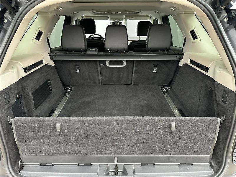 Land Rover Discovery 3,0 TDV6 190kW-HSE-CZ-DPH - fotka 16 z 49