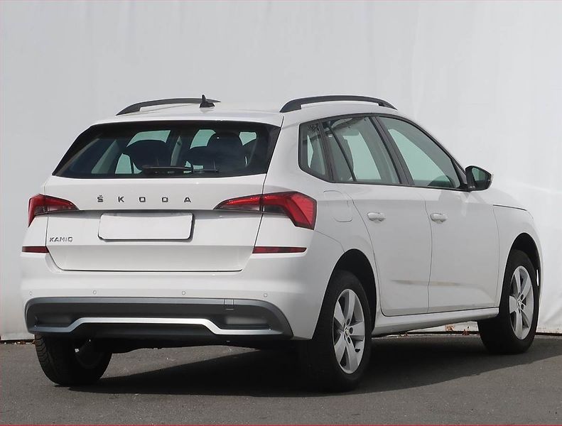 Škoda Kamiq (2023) Ambition 1.0 TSI, Serv.kniha - fotka 5 z 23