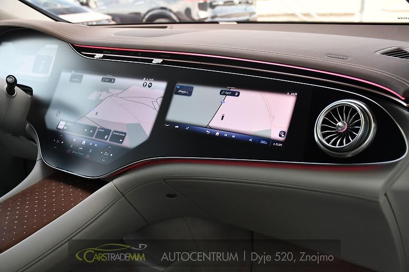 Mercedes-Benz EQE 500 4M VZDUCH MASÁŽE PANOR TAŽ - fotka 9 z 63