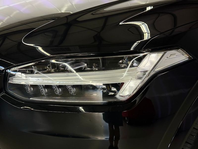 Volvo XC90 B5 AWD INSCRIPTION, ACC, LED, - fotka 8 z 30