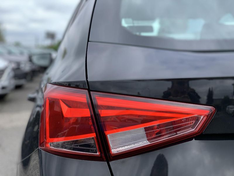 Seat Arona Xcellence 1.0TSi 70kw odp.DPH - fotka 42 z 44